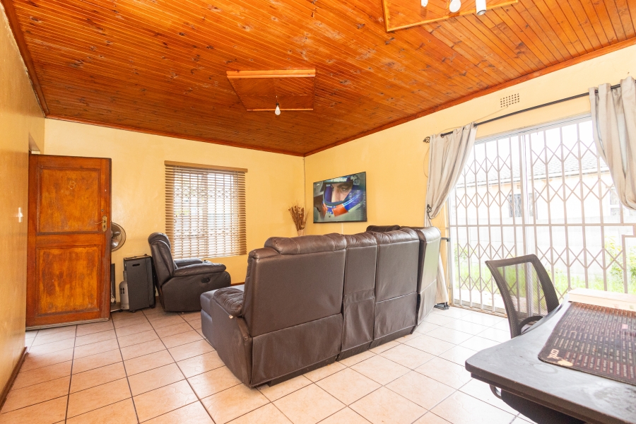 3 Bedroom Property for Sale in Bongweni Western Cape